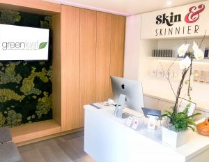 skin&skinnier moss wall